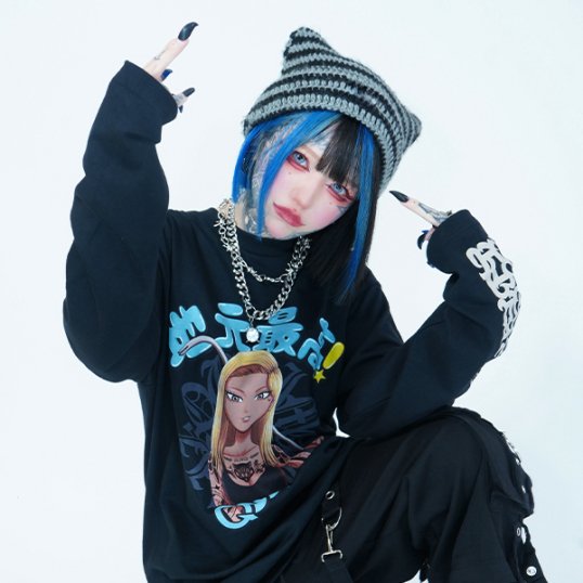 〈 地元最高 × QOOZA 〉コラボレーションアイテム
袖の地元最高はグラフィティアーティスト"CASPER"デザイン

QOOZA x 地元最高 / 紅麗亞 L/S TEE
qooza.jp/products/detai…

■サイズ
身丈　78cm
身幅　58cm
肩幅　53cm
袖丈　63.5cm

#QOOZA #地元最高