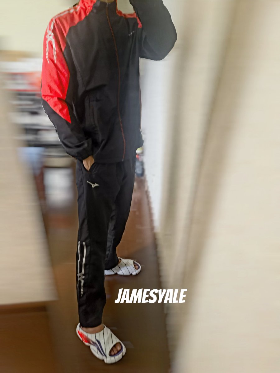Jamesyale tweet media
