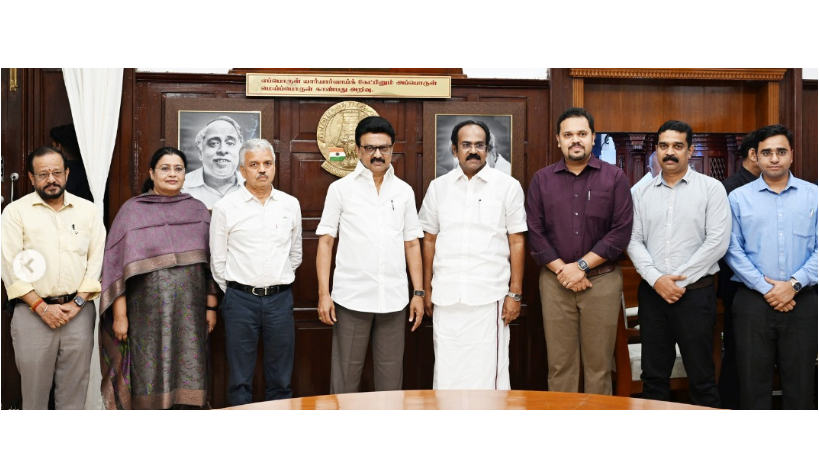 tnclimatechange's tweet photo. 2025-26ஆம் ஆண்டிற்கான சுற்றுச்சூழல் மற்றும் காலநிலை மாற்றத் துறை மானியக் கோரிக்கை மீதான விவாதத்திற்கு முன்னதாக மாண்புமிகு அமைச்சர் திரு. தங்கம் தென்னரசு அவர்கள் மாண்புமிகு முதலமைச்சர் திரு. @mkstalin அவர்களை சந்தித்து வாழ்த்துப் பெற்றார்.

#mkstalin #TamilNadu #DoECC #TNCCM https://t.co/kW3SBKypzh