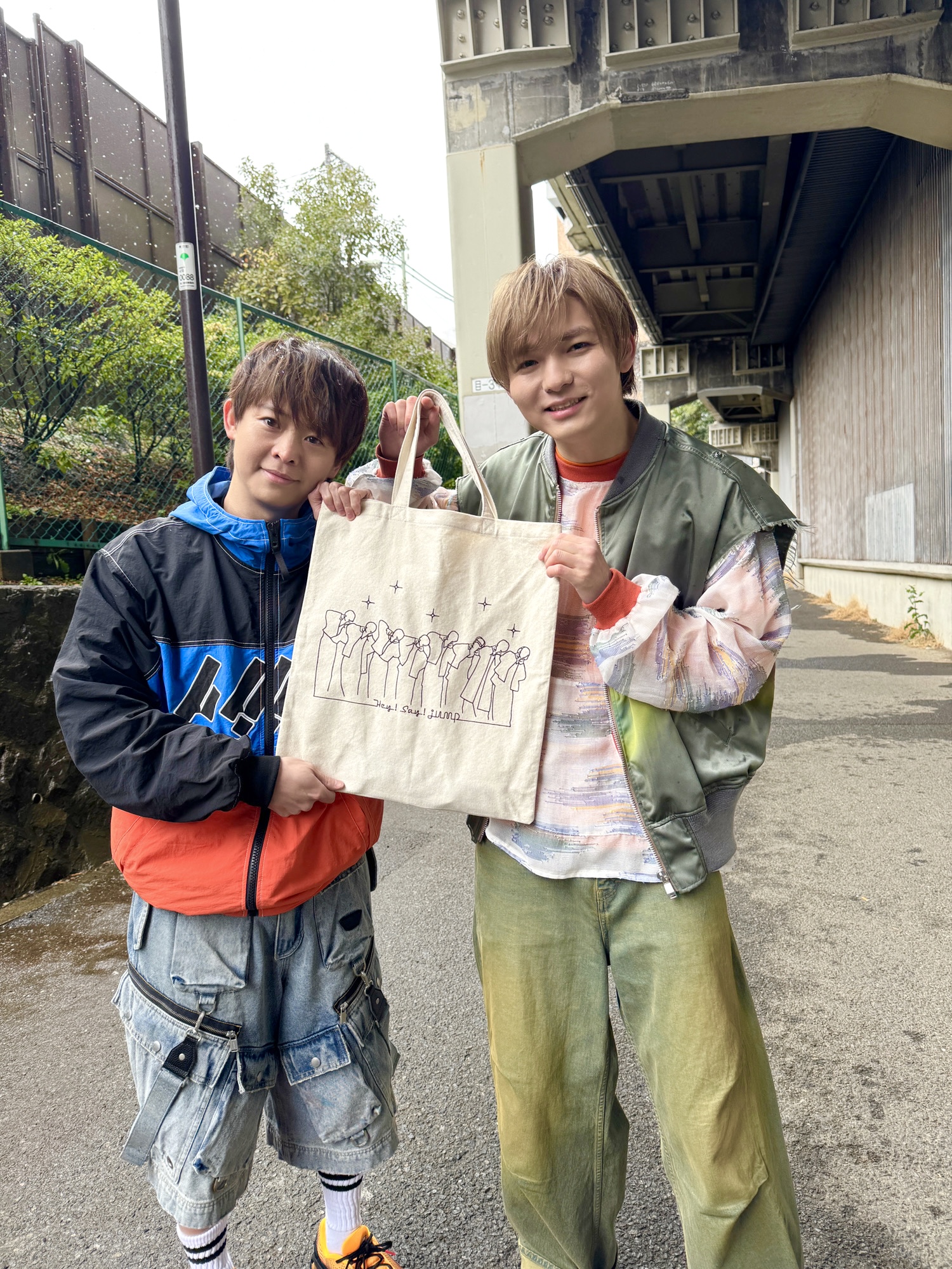 Hey! Say! JUMP encore Blu-ray4形態トートチャーム付 Amazon.co.jp: 【メーカー特典あり】encore (4形態セット) (CD+