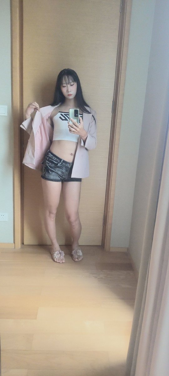 荞麦甜甜茶🎀（下海版） tweet media