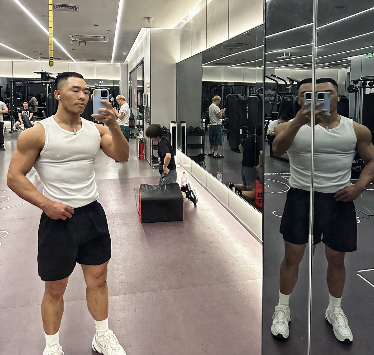 金恭灿 (@jingongcan) on Twitter photo 