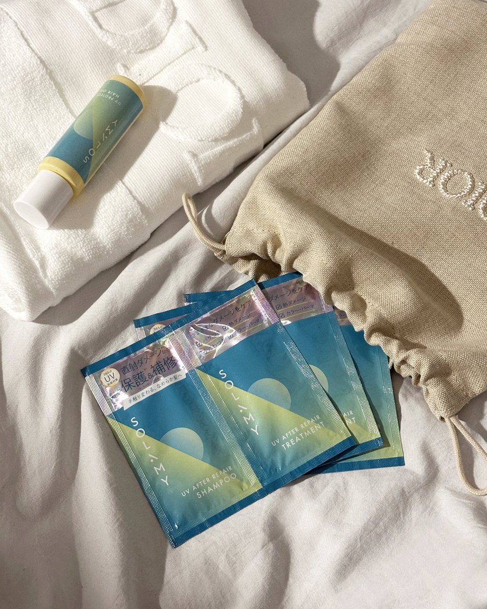 SOLAMY_official's tweet photo. ⋱髪のUVケア、旅先でも✈️🌞⋰

1泊2日のプチ旅でも荷物が多くなりがち。
少しでも持ち物を軽くしたい方に最適なのが、シャントリお試しパウチセット✨

外に出ることの多いGW。
陽ざしを浴びた髪は、その日のうちにリセットしましょ🚿💫

※シャンプー・トリートメント1回分使い切り https://t.co/mH2mrMfMb0