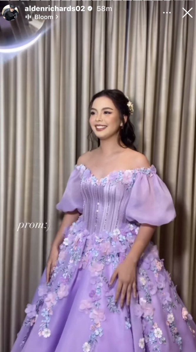 Yes25th1's tweet image. Ayun na nga nai-repost din ng kuya Alden nya si bebe Angel 
#PromQueen so pretty😍

Thanks RmcFaulkerson, lam mo na a tag is the key sa mga ganap😄 
#ALDENRichards @aldenrichards02