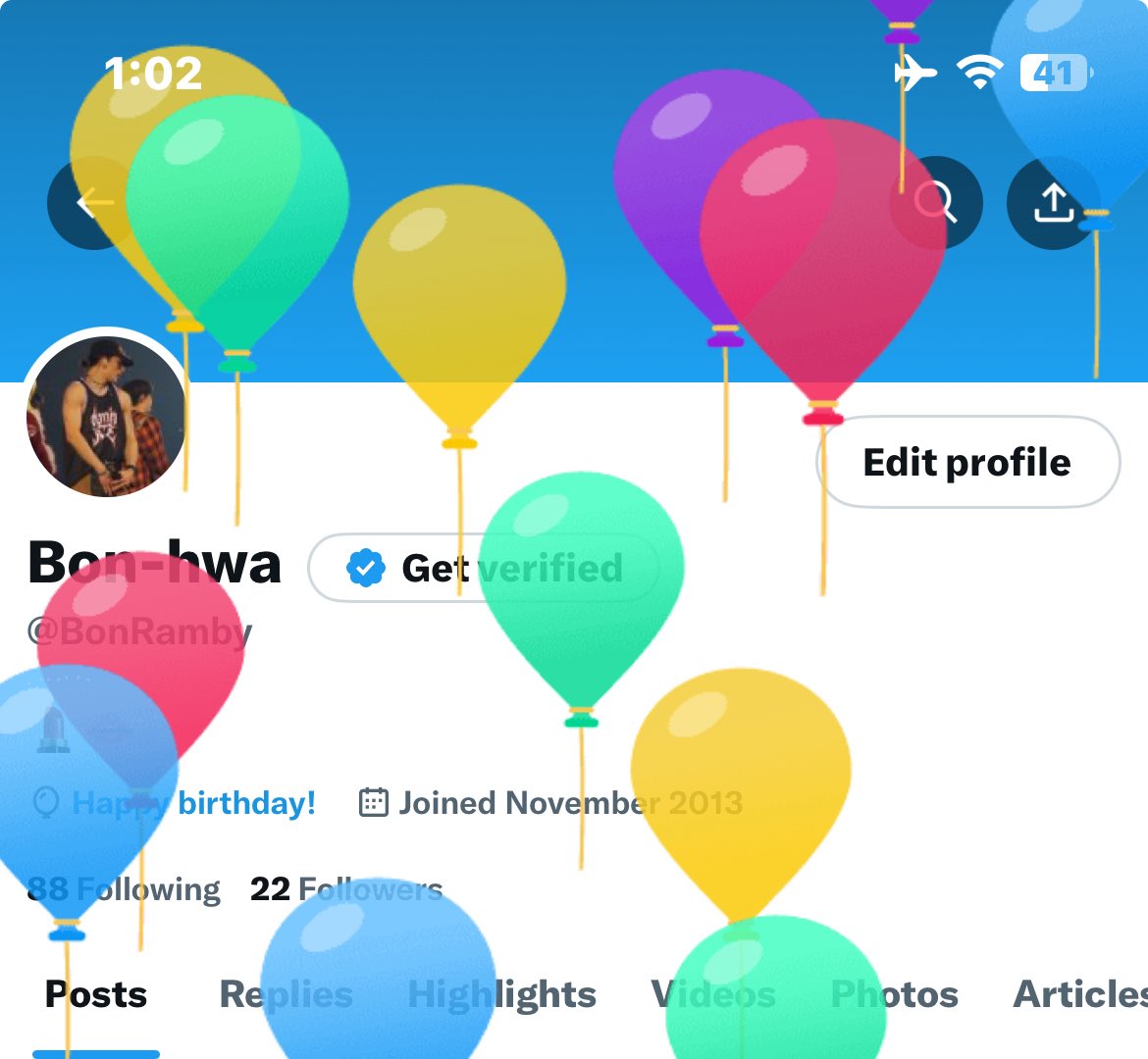 BonRamby's tweet photo. It’s my birthday 🎁 happy birthday 🎁🎈🎂🎉🎊 to me #HAPPYBIRTHDAY https://t.co/WAPQTznSef