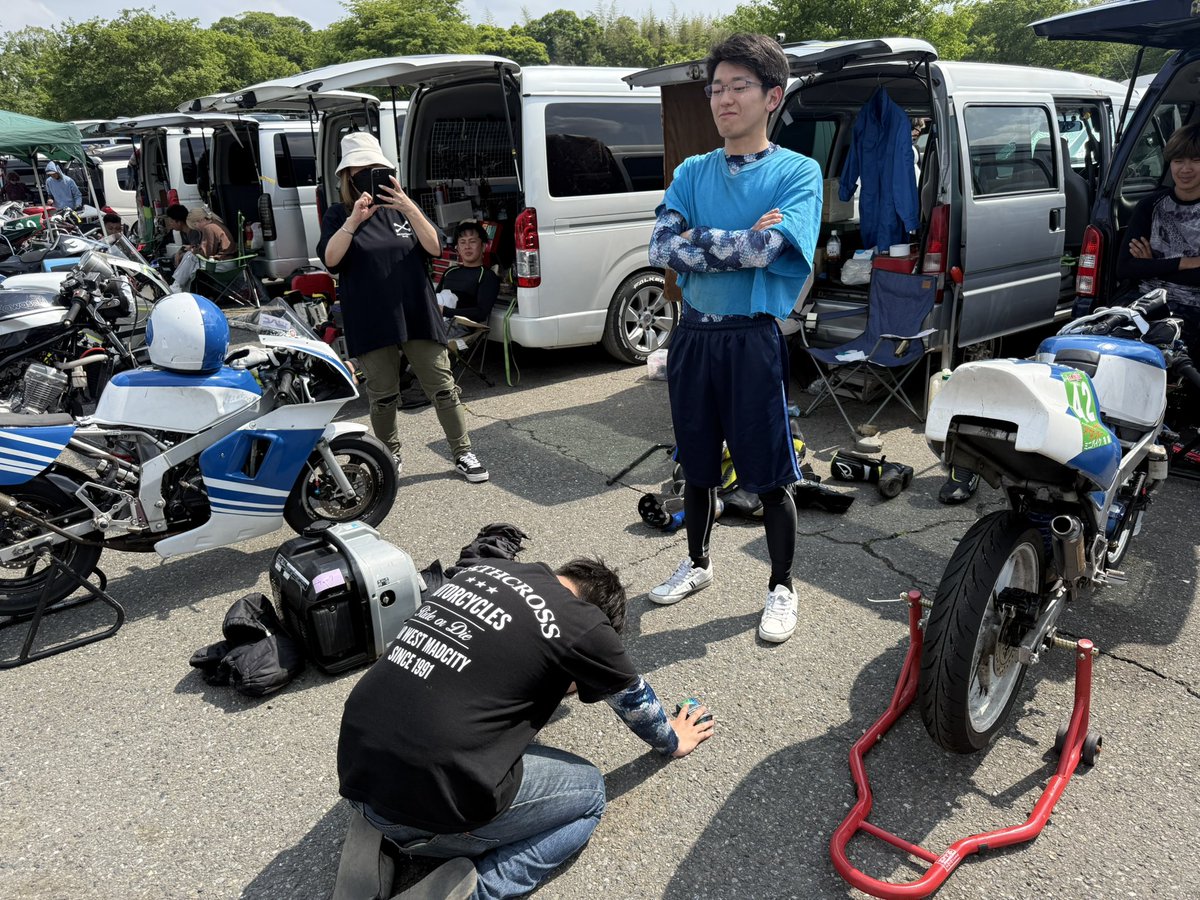 貼ってなくて困ってたからわざわざ持ってきてやったのに…
この体たらくぶりwww😂
#ザスマジック