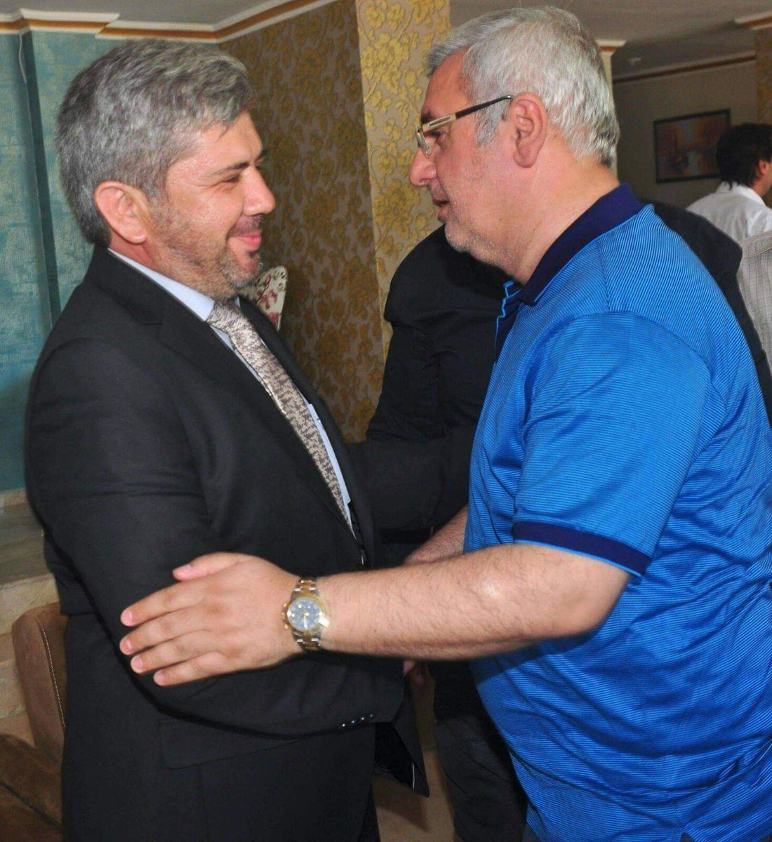 Bir kemik için kırk yıl kapıda köpeklik edenlerin, bu vatan için canını feda vakfedenleri anlaması imkansızdır.

Biliyoruz; kaostan, savaştan, terörden beslenenlerin Mehmet Metiner'den neden rahatsız olduğunu.

Dimdik duran Adam.

Selam Olsun.

<a href="/MetinerBasin/">Mehmet Metiner</a>