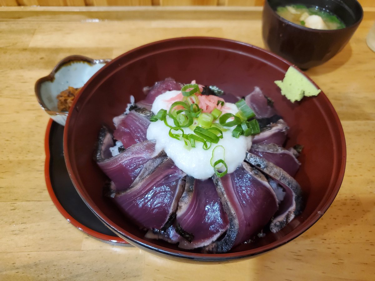 高知良いとこ過ぎ☺️︎︎👍🌊
カツオ美味しい‼️🐟
 #桂浜
 #久礼大正町市場