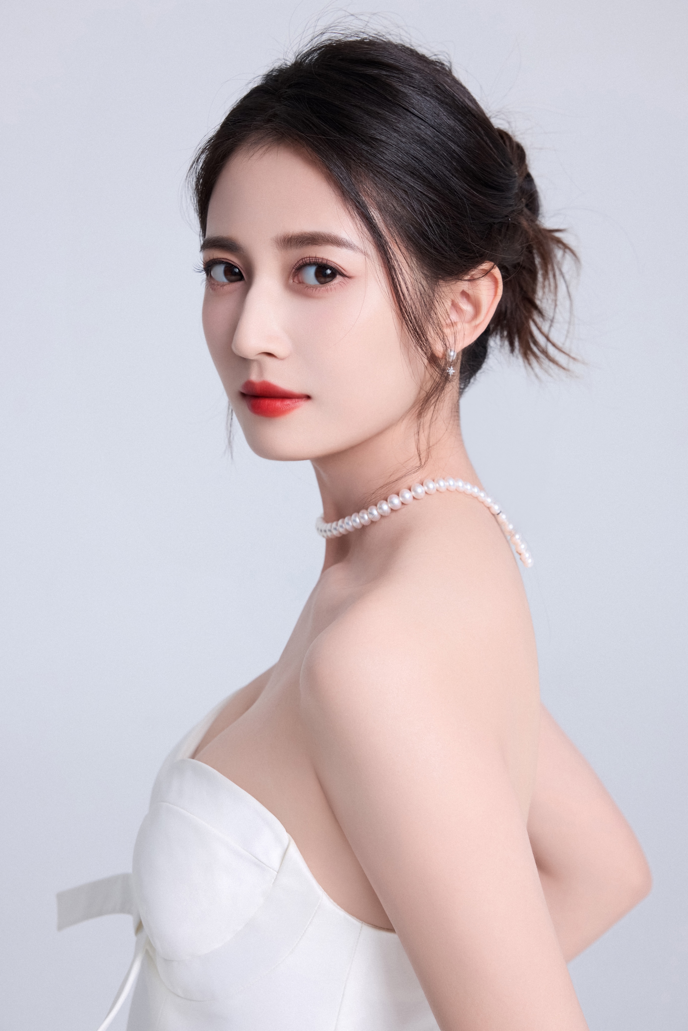 千年女優画報 : Millennial actress special edi… 千年女優画報 : Millennial actress special edi… Amazon.com
