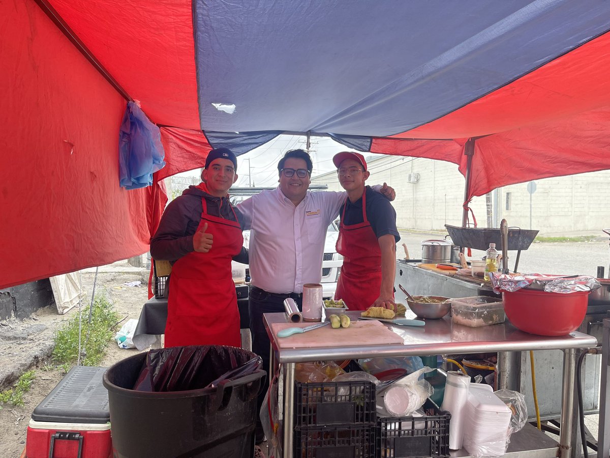 eduardo_carrera's tweet photo. La transformación judicial no se promete desde un escritorio, se construye en las calles, escuchando al pueblo 👨🏻‍⚖️🇲🇽✅ 

¡Seguimos recorriendo TODO el Distrito 2! 

#CarreraPorLaJusticia ⚖️ #Tijuana #Tecate #Rosarito #BajaCalifornia https://t.co/DhESzUaxac