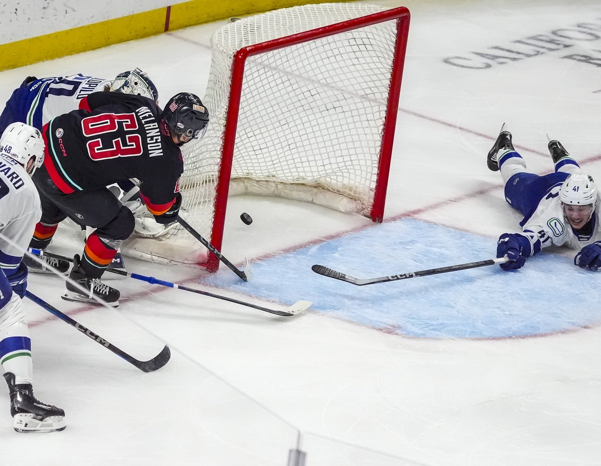 Shad Powers (@shad_powers) on Twitter photo An overtime hockey goal can come at any time so it's tricky for a photographer to catch the winning moment. But don't tell that to <a href="/andy_abeyta/">Andy Abeyta</a> who got this beauty of Jacob Melanson's overtime winner for the <a href="/Firebirds/">Coachella Valley Firebirds</a> over Abbotsford complete with sprawling Canuck. An overtime hockey goal can come at any time so it's tricky for a photographer to catch the winning moment. But don't tell that to <a href="/andy_abeyta/">Andy Abeyta</a> who got this beauty of Jacob Melanson's overtime winner for the <a href="/Firebirds/">Coachella Valley Firebirds</a> over Abbotsford complete with sprawling Canuck.