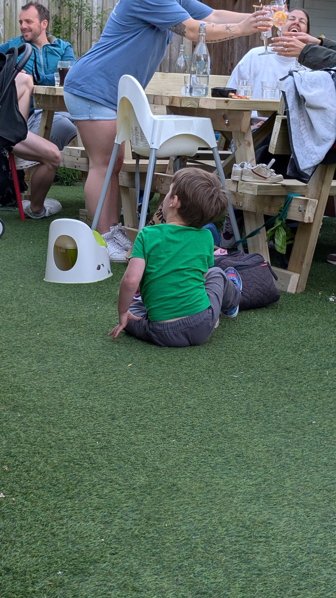 Birdmanrob's tweet photo. Ok, so potty at the end of your dinner table... Wrong or am I old and out of touch?
#parentting  #old  #uk #holiday #weird #poo #inappropriate #millennial #pottytraining https://t.co/d1d9XAch9N