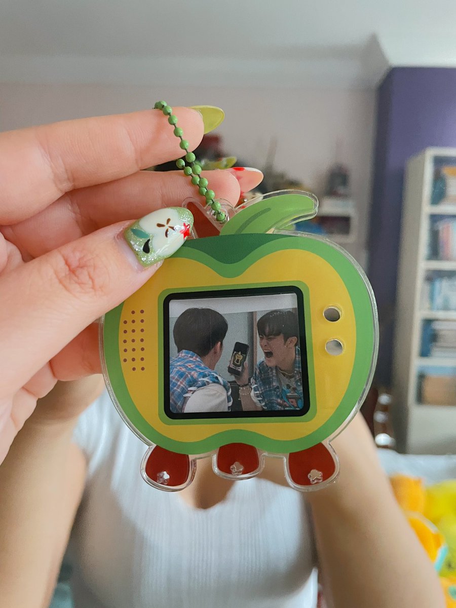 new mark-coded keychain unlocked 🥹🍏