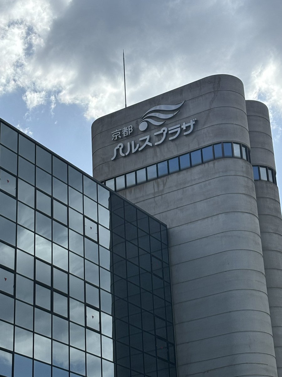 bashu119's tweet image. 日向坂46リアルミーグリ京都！
コニーの美しさ、かほりんの明るさ、りなしの可愛らしさ。
三者三様すばらしかった。
コニーに対する異常な緊張が治ってほしい。笑
関西におひさま友達が欲しい今日この頃

#日向坂46
#リアルミーグリ
#京都パルスプラザ
#小西夏菜実