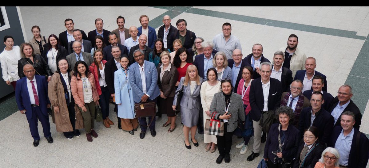 Lale Tokgozoglu (@laletokgozoglu) on Twitter photo The #EASCongress is off to a great start with the lipid clinic network meeting <a href="/j_rvl/">Jeanine RvL</a> <a href="/ProfKausikRay/">Prof Kausik Ray FMedSci</a> <a href="/BNordestgaard/">Borge G Nordestgaard</a> <a href="/MeralKayikcoglu/">Dr Meral Kayikcioglu</a> <a href="/TKDsosyal/">Turkish Society of Cardiology</a> The #EASCongress is off to a great start with the lipid clinic network meeting <a href="/j_rvl/">Jeanine RvL</a> <a href="/ProfKausikRay/">Prof Kausik Ray FMedSci</a> <a href="/BNordestgaard/">Borge G Nordestgaard</a> <a href="/MeralKayikcoglu/">Dr Meral Kayikcioglu</a> <a href="/TKDsosyal/">Turkish Society of Cardiology</a>