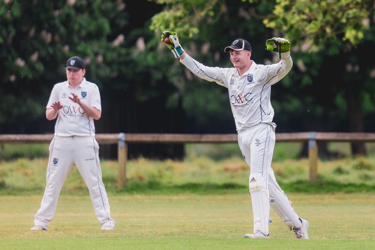 A brief stop to the lovely
<a href="/HamptonhillCC/">Hampton Hill CC</a>
yesterday as they defeated Surrey Warriors in a friendly. A few pics can be seen here.

flickr.com/photos/stuartt…