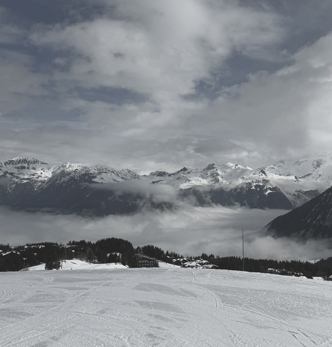 Jayewook's tweet image. I don’t think much when I’m up here — just feel.