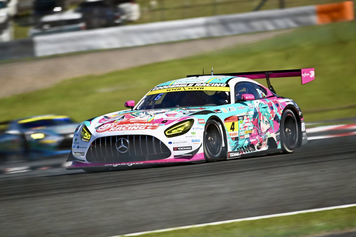T_M_ROCK's tweet photo. 2025 5.4 決勝日
2025 AUTOBACS SUPER GT Round2
FUJI GT 3Hours RACE GW SPECIAL

決勝レースはここから
(*≧∀ﾉ[◎]ゝ ﾊﾟｼｬﾊﾟｼｬｯ!!

そして、この3台は撮るよな〜

4 #グッドスマイル #初音ミク AMG
9 #PACFIC #アイドルマスター NAC AMG
48 #脱毛ケーズフロンティアGOandFUN猫猫GTR  

#SUPERGT