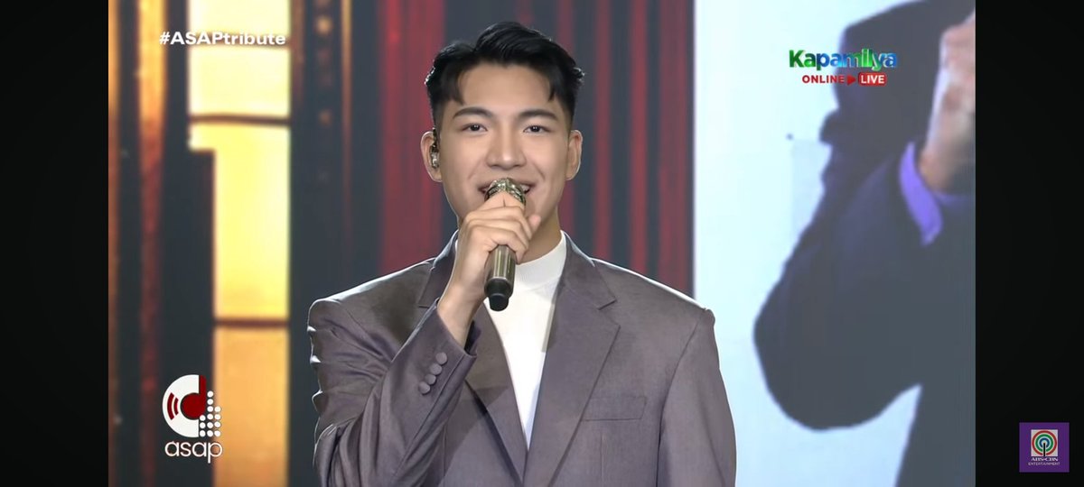 ApakaGaling mo Talaga idol ko Darren Espanto !  

TimelessHits withDARREN
#DARREN <a href="/Espanto2001/">Darren</a> #ASAPtribute