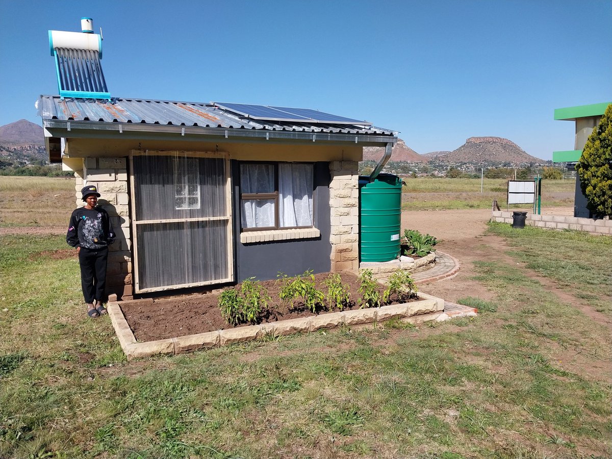 A pattern: this little house includes good ceiling insulation, PV, SWH, Trombe Wall, gardens, rain tank and biogas digester. #Design #SDGs #Permaculture