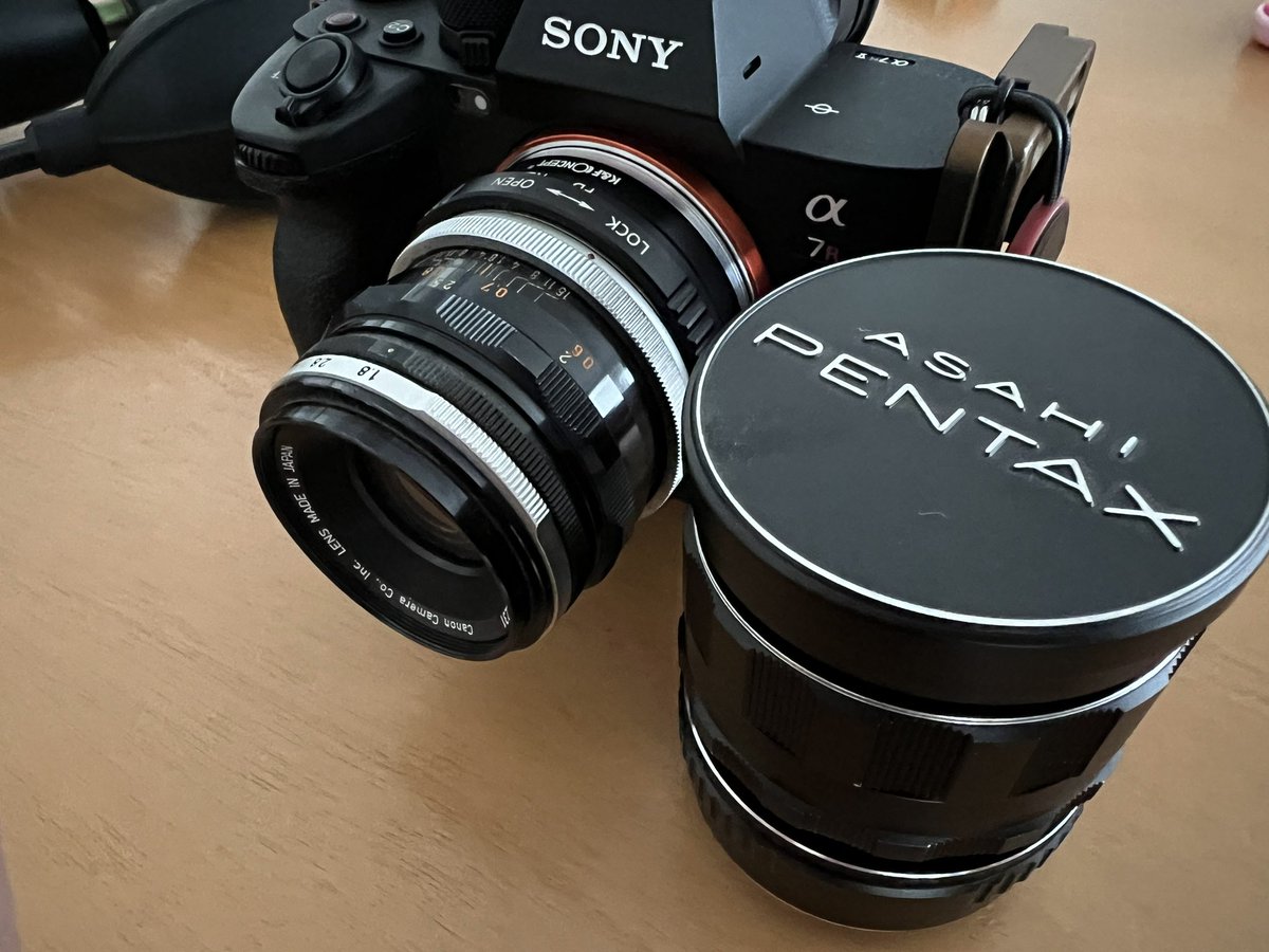 landscapes_23's tweet photo. 親戚の集まりで大活躍したレンズ達。
R5mark2があれば楽に撮影出来たけど
やっぱりマニュアルも楽しい!
#SuperTakumar #canonfl https://t.co/GTFrxeRFM3