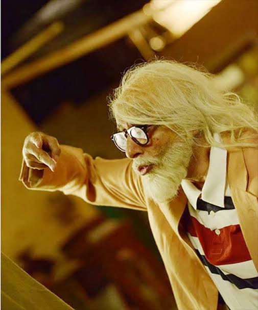 Partho701's tweet photo. 2018 hit movie #102NotOut completes 7 years of it's release. Congratulation @SrBachchan Gurudev ji. 👏🎉✨️🌹❤️🆎️ Remembering #RishiKapoor ji. We miss Chintu ji.🙏💐 @DrAnilLoveAB https://t.co/K0ROQPa8rS