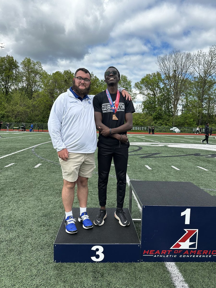ALL-CONFERENCE

Jabez Rivers earns 3rd Team All-Heart honors in the men’s 400m hurdles with a time of 55.35!

The 3rd honor of the weekend and 5th of his career!

Chase Lake finishes 13th in a time of 1:02.60!