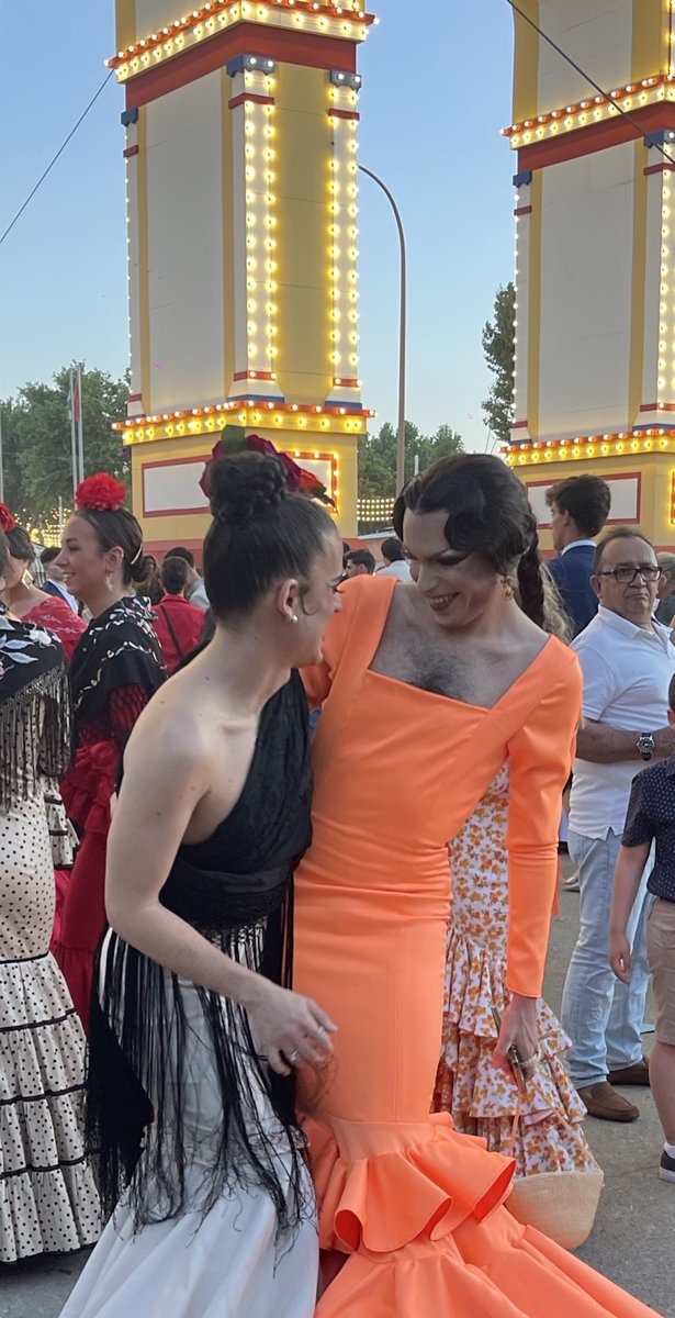 La sussi (@gonzalogervilla) on Twitter photo A veces no hace ni falta que lo diga, te quiero amiga y con esto cumplo este año la feria de sevilla con todo el dolor de mi corazón pero volveremos a estar ahi <a href="/CCarvento/">Carlos Carvento</a> como cada año que hemos servido coño como ninguna 🧡🤍🖤 A veces no hace ni falta que lo diga, te quiero amiga y con esto cumplo este año la feria de sevilla con todo el dolor de mi corazón pero volveremos a estar ahi <a href="/CCarvento/">Carlos Carvento</a> como cada año que hemos servido coño como ninguna 🧡🤍🖤