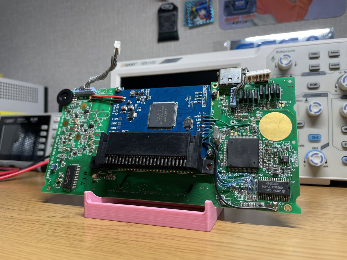 yu100s's tweet image. GGLCD Rev 3.1を純正Mainboardに組込。LCDはAli調達品の093。サブ基板はSYFで

#gamegear
#gglcd