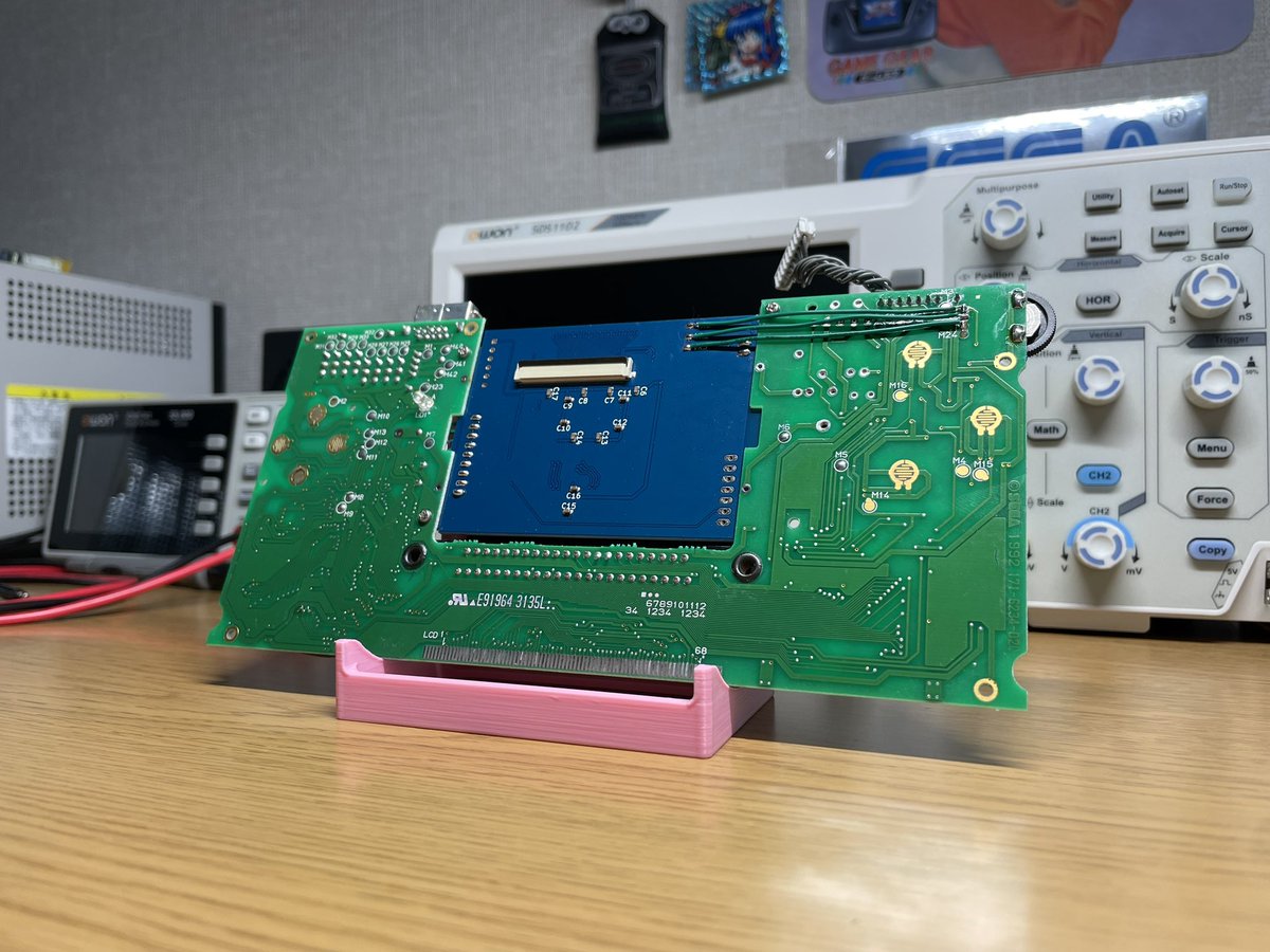 yu100s's tweet image. GGLCD Rev 3.1を純正Mainboardに組込。LCDはAli調達品の093。サブ基板はSYFで

#gamegear
#gglcd