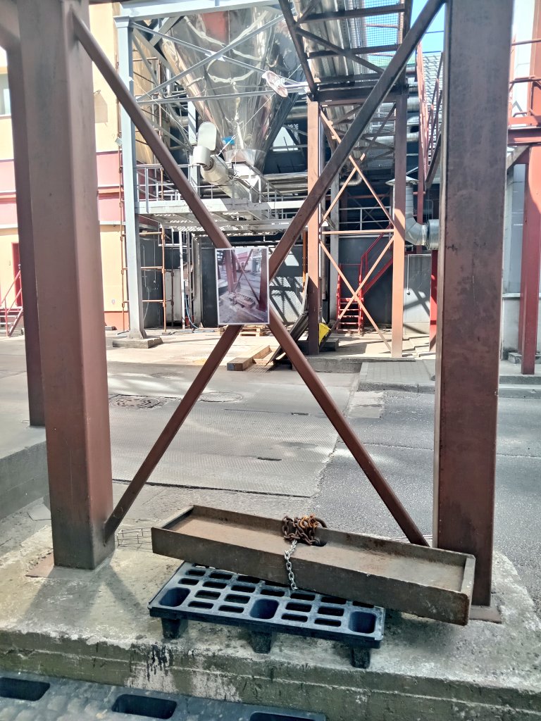 Загадкавы арт-аб'ект на тэрыторыі Лідскага бровара