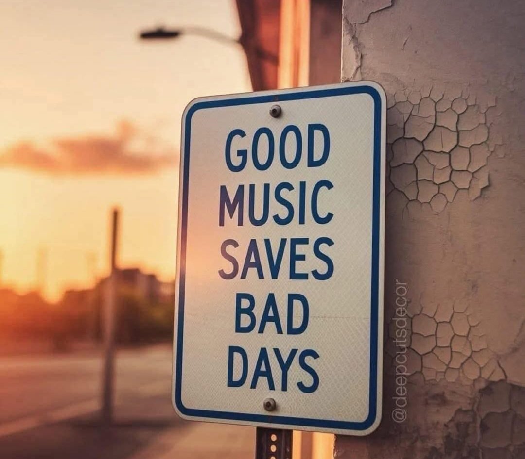 Once again knocking out some cracking oldies this Sunday morning LIVE from Newcastle Upon Tyne 
We start at 8 with <a href="/NovaradioNE/">Nova Radio N E</a> breakfast show 📻
Yep !!! 🔽