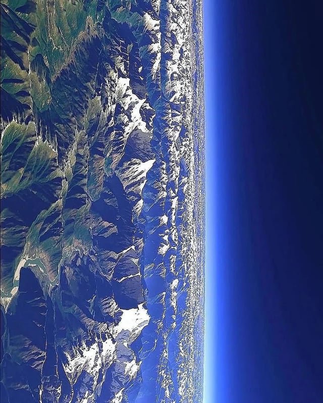 konstructivizm's tweet photo. NASA captures the Himalayas from the space https://t.co/ksQPUSWf0B
