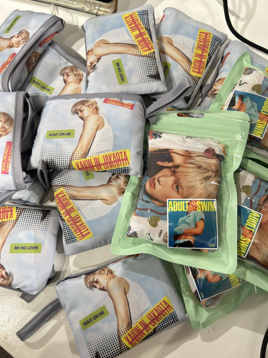 scentscio's tweet photo. annyeong EXOL😆
aku open po shopping bag - KAI ON IN JAKARTA 🥹
yang tertarik nanti aku kasih link shopee nyaa 🤍 #KAI #EXOL #KAION_in_JAKARTA https://t.co/I8laRHQQ1f