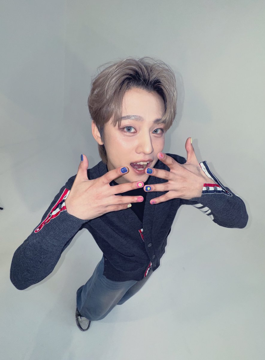 #XD #BAO 
MZ는 어럅다