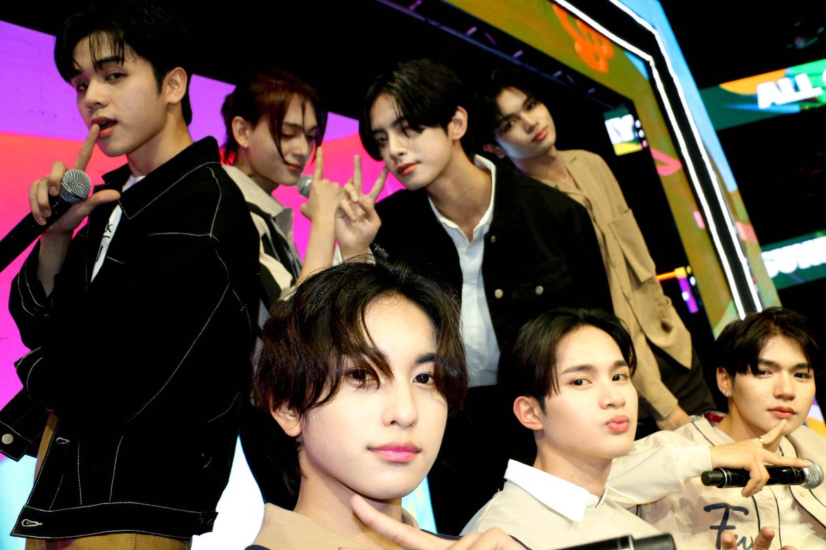 P-POP Entertainment (@ppopnation) on Twitter photo An electrifying show by the P-Pop boy group, 🇵🇭 HORI7ON! #AOSPpopSummerfest
HORI7ON AyOS KaSummer
<a href="/AllOutSundays7/">All-Out Sundays</a> <a href="/HORI7ONofficial/">HORI7ONofficial</a>
#HORI7ONxPPOPSummerFest
#HORI7ON #호라이즌 An electrifying show by the P-Pop boy group, 🇵🇭 HORI7ON! #AOSPpopSummerfest
HORI7ON AyOS KaSummer
<a href="/AllOutSundays7/">All-Out Sundays</a> <a href="/HORI7ONofficial/">HORI7ONofficial</a>
#HORI7ONxPPOPSummerFest
#HORI7ON #호라이즌