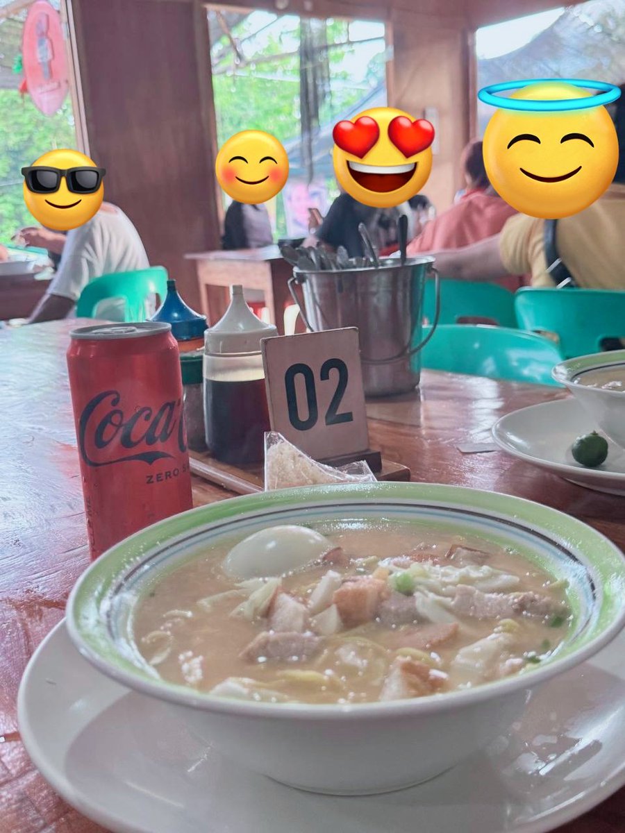 vhal_vaughn's tweet image. It&apos;s been a while. Hello 𝕏 👋. Perfect ito sa iy•t weather. 

🍜 #Joshua&apos;s Batchoy
📍#Daap, #ZamboangaCity
