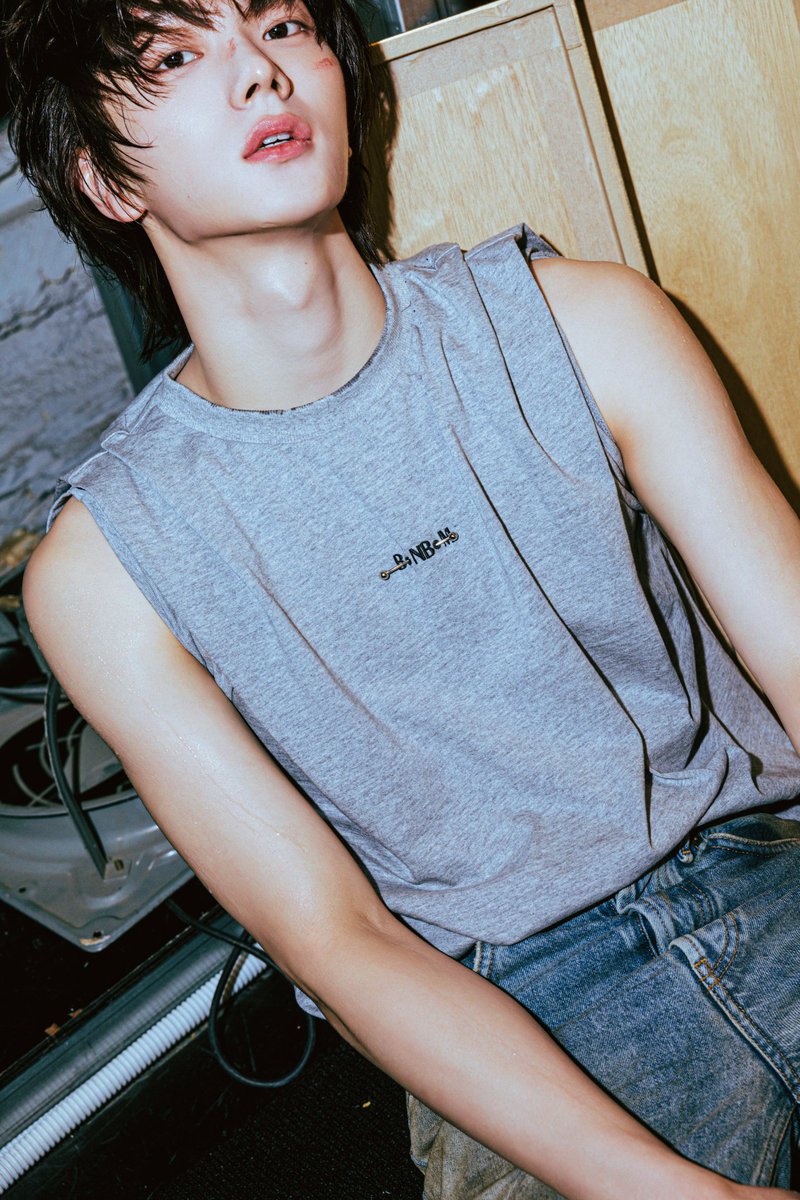 A tiny soul, all purrs and love—lives here. tweet media