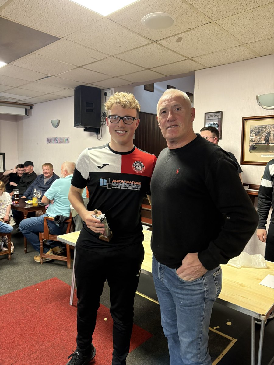RhydianKThomas's tweet photo. So chuffed for Dan. He’s worked his socks off, trained &amp; played all season for @TonPentreFC 1st team &amp; youth team, in a very difficult year. He’s on course to play over 50 games in 2024/25 for the club, both sides, &amp; has made more appearances than anyone else at senior level!
1/3 https://t.co/aaSlhF6KfE