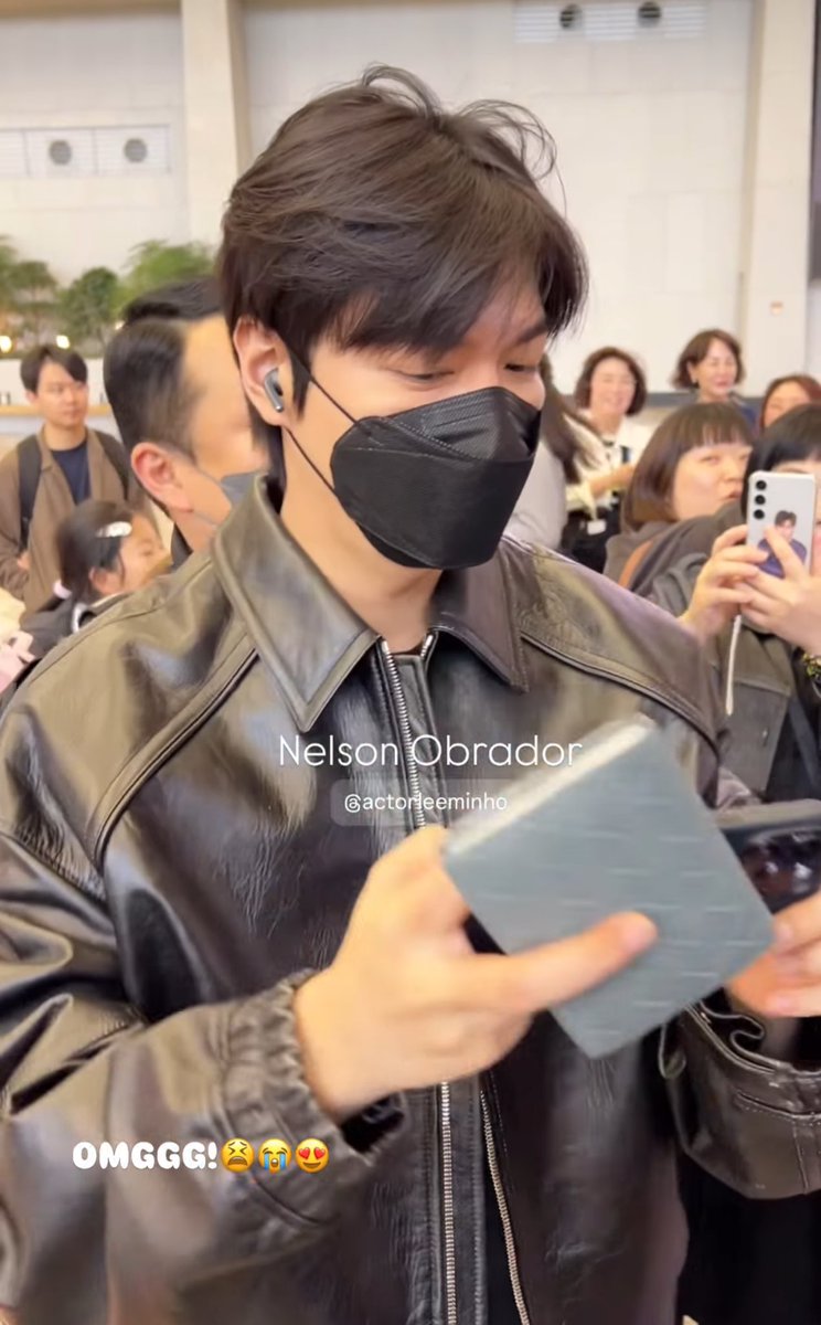 Oh my godddd!!! How can he become even more stunning more magnetic more fascinating than just a few days ago? 
You’re unearthly <a href="/ActorLeeMinHo/">Lee Min Ho</a> 

Woooowwww <a href="/nelson_obrador/">Nelson Obrador</a> 

#LeeMinHo 
#MINHOVERSE_in_Tokyo