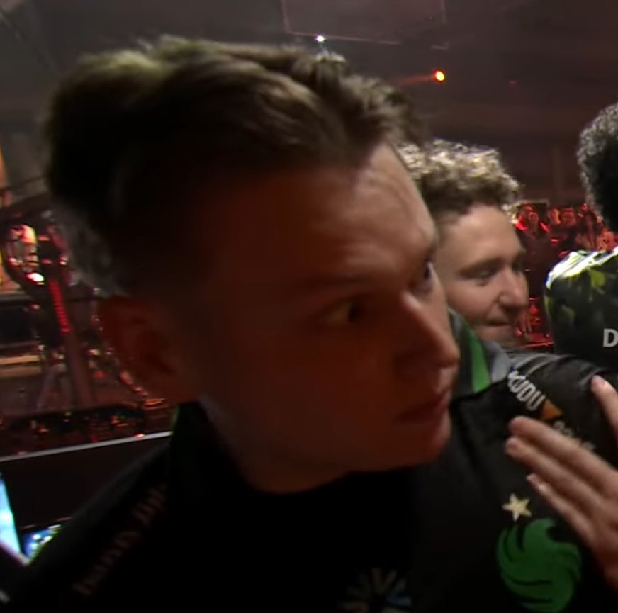Wxltzy's tweet photo. @DraugrAU @Zer0OCE @ImperialHal @alpinedadog @Privacy_Pleas @TeamFalconsGG How I feel after 42 games in 3 days https://t.co/AfRIFpsm6C