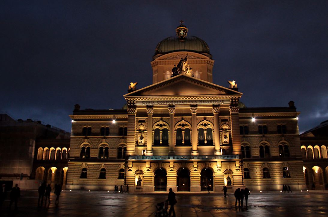 Der Bundesstaat baut auf der Bundesverfassung von 1848 auf. Nach 177 Jahren sind einige Korrekturen nötig:
go.mmzh.ch/CH