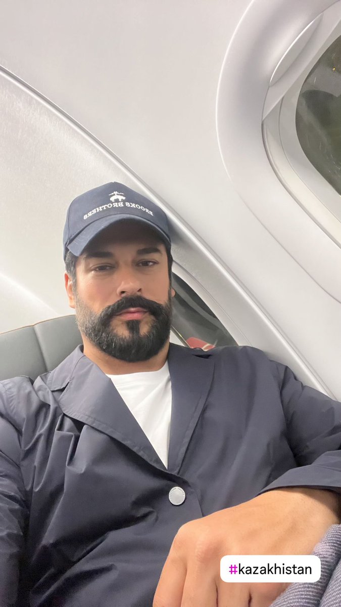 8Feride's tweet photo. Almaty, Kazakıstan🤩😍👍 @burakozcivit #ramsglobal #buraközçivit https://t.co/i2yvBNSvpO