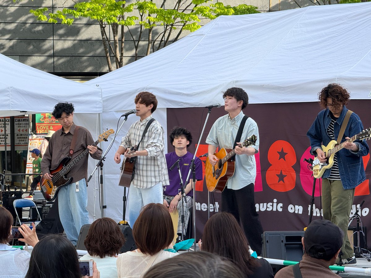 BUSKER_UMEKITA's tweet image. 【🎤LIVE Photo🎸】

2025.5.4(Sun)
MUSIC BUSKER IN UNEKITA
「BUSKER MEETING!vol.2」

#FASE さんと #PULPS  さんのコラボ演奏です⚡️

ライブの様子をお届け📸

#MUSICBUSKER