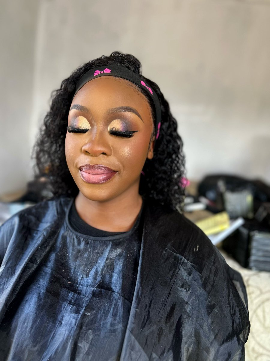 Full glam. ✨
Bookings are open 
#MMA25 #pretoriamakeupartist