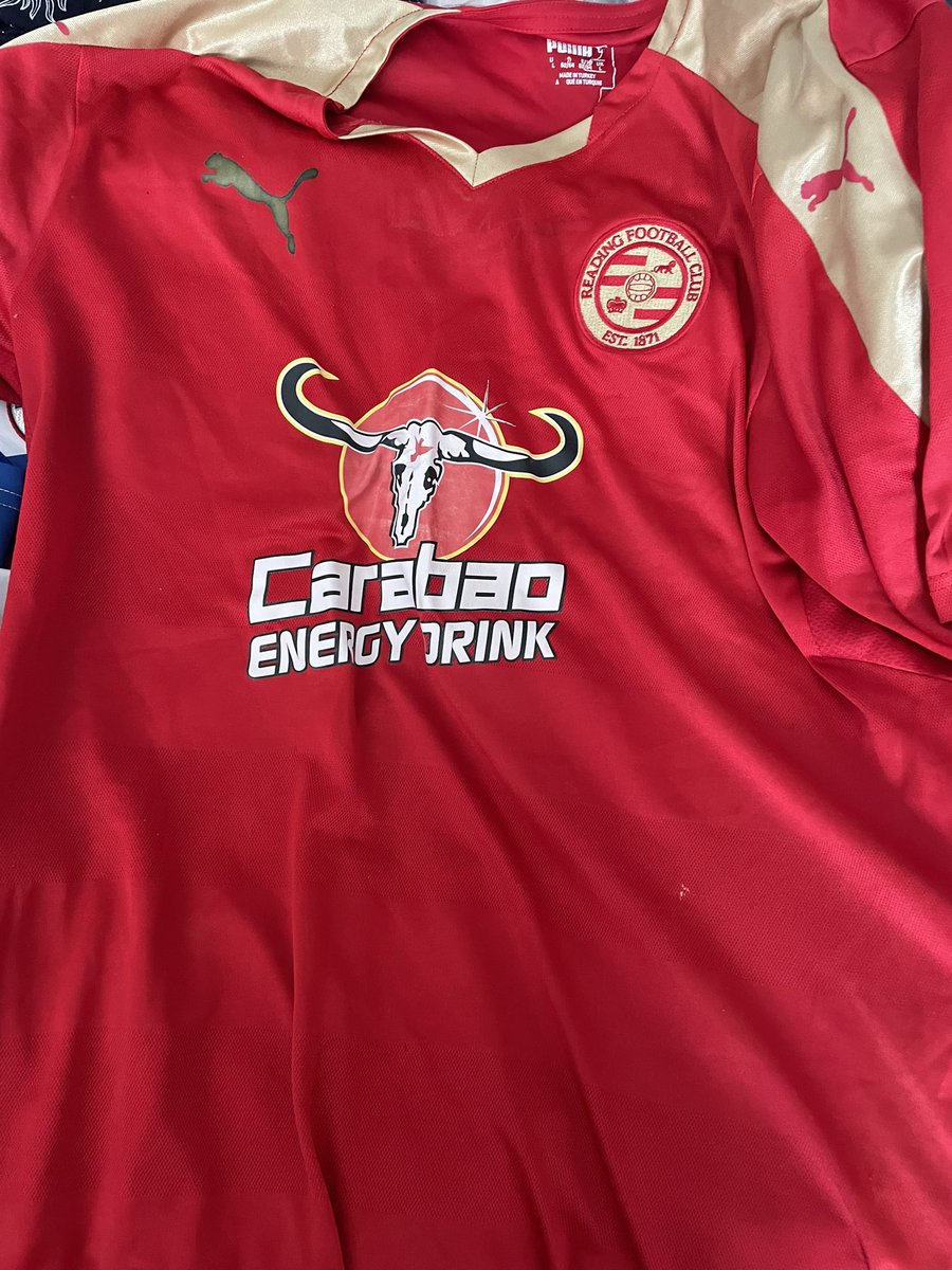 DanSnow1708's tweet image. Red kit for sale #readingfc