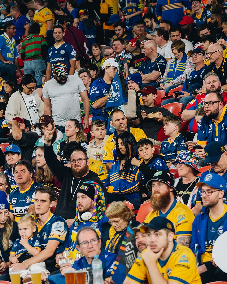 Different state, same incredible support crew! 💙💛

Thanks to all our fans who turned up for Magic Round, we appreciate you 🫶

#PARRAdise