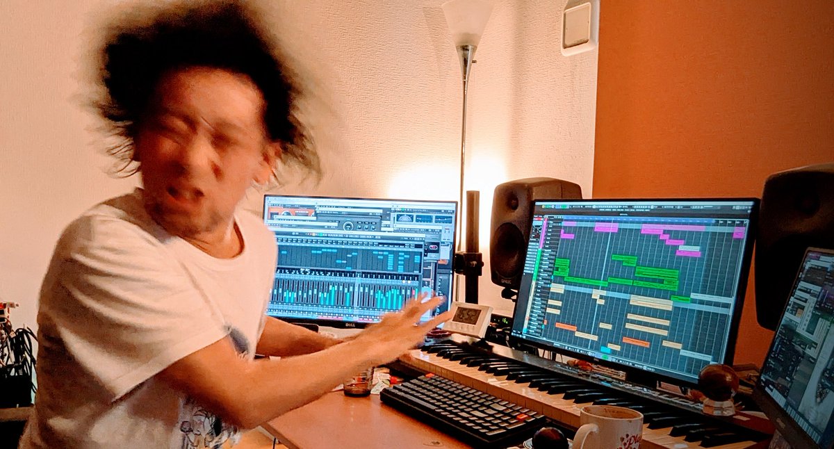 GWを満喫しまくるポストが爆速で流れて行く……
ばかやろうッッ……オレだって、満喫中だッッッ……！！
#GWは甘え