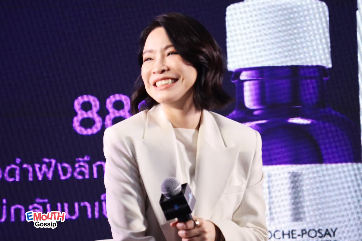 EM_Gossip's tweet photo. เปิดตัวอย่างยิ่งใหญ่ !!! สาวสวย #ปอยตรีชฎา ร่วมแชร์ประสบการณ์งานผิว ✨ในงานเปิดตัวผลิตภัณฑ์แห่งปี "La Roche-Posay ANTHELIOS UVMUNE 400 Anti-Dark Spots Fluid" 💜
#poydtreechada #กันแดดAnthelios
#UVMUNE400 #LaRochePosayTH https://t.co/UCysYCLYki