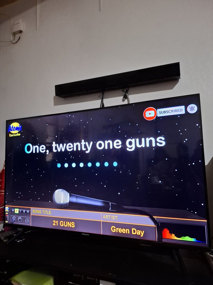 konOHanicOH's tweet image. Good times and better singing. 🎶

#randomshots